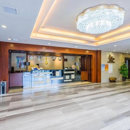 Movie Star Hotel Гуанчжоу Экстерьер фото